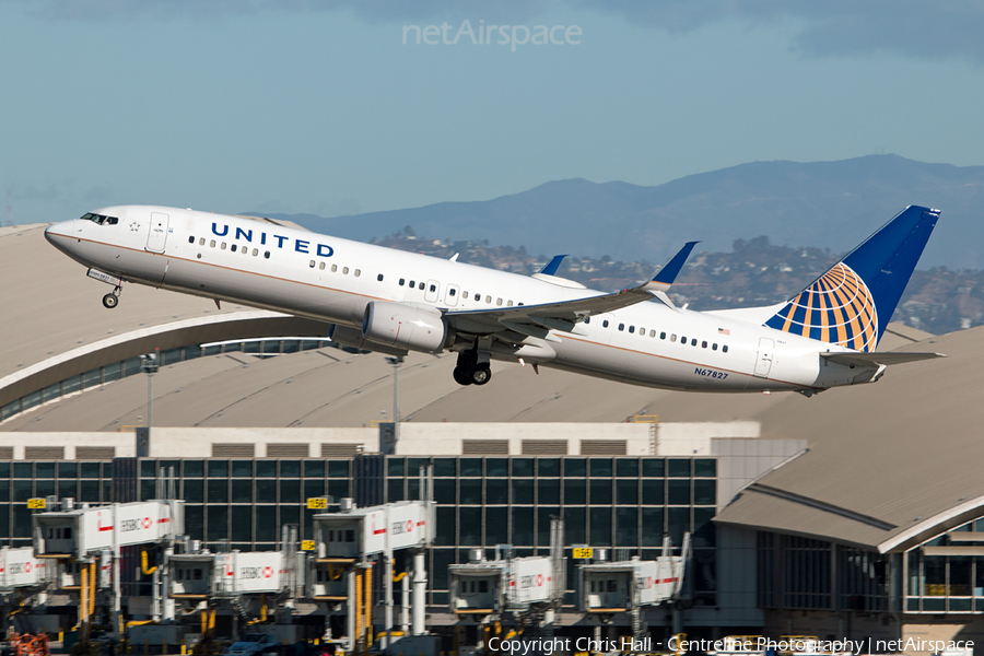 United Airlines Boeing 737-924(ER) (N67827) | Photo 95589
