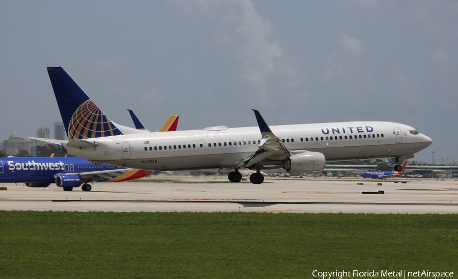United Airlines Boeing 737-924(ER) (N67845) | Photo 405517