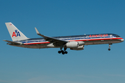 American Airlines Boeing 757-223 (N678AN) at  Miami - International, United States