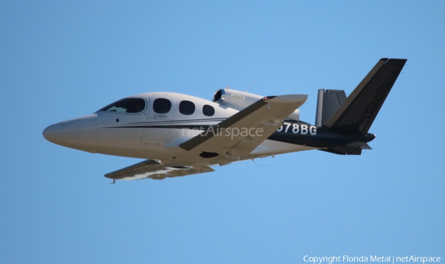(Private) Cirrus SF50 Vision Jet (N678BG) | Photo 305081