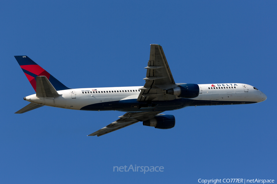 Delta Air Lines Boeing 757-232 (N678DL) | Photo 117100