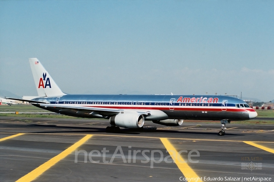 American Airlines Boeing 757-223 (N679AN) | Photo 177036