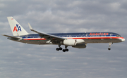 American Airlines Boeing 757-223 (N679AN) at  Miami - International, United States