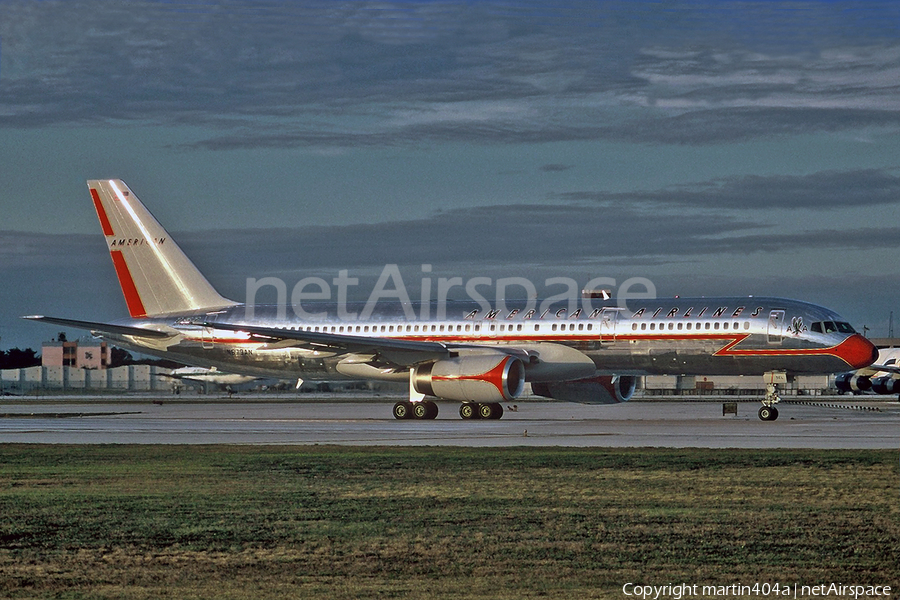American Airlines Boeing 757-223 (N679AN) | Photo 27870