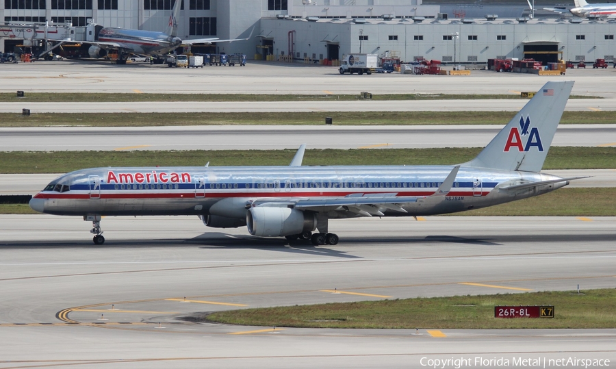 American Airlines Boeing 757-223 (N679AN) | Photo 621794