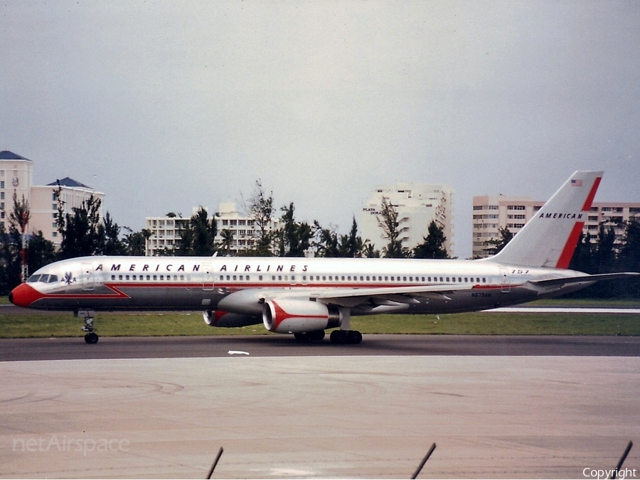 American Airlines Boeing 757-223 (N679AN) | Photo 77388