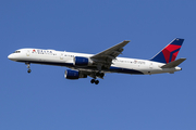 Delta Air Lines Boeing 757-232 (N679DA) at  Atlanta - Hartsfield-Jackson International, United States