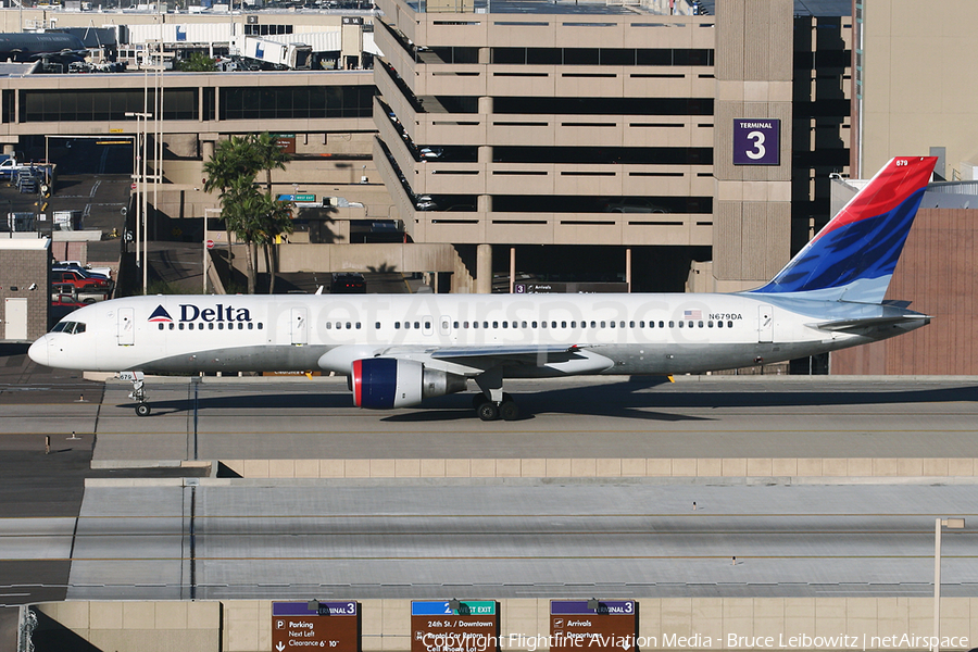 Delta Air Lines Boeing 757-232 (N679DA) | Photo 83676