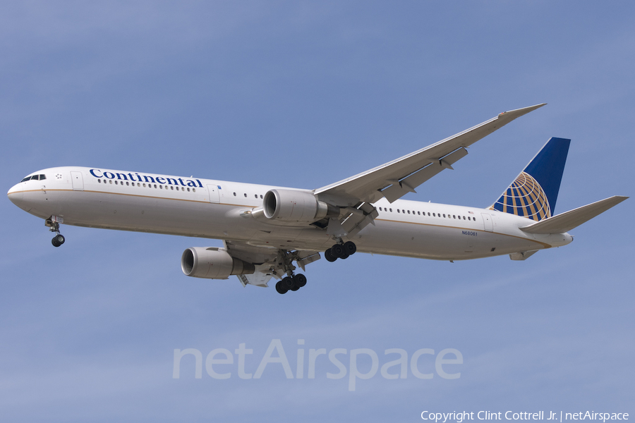Continental Airlines Boeing 767-424(ER) (N68061) | Photo 41937