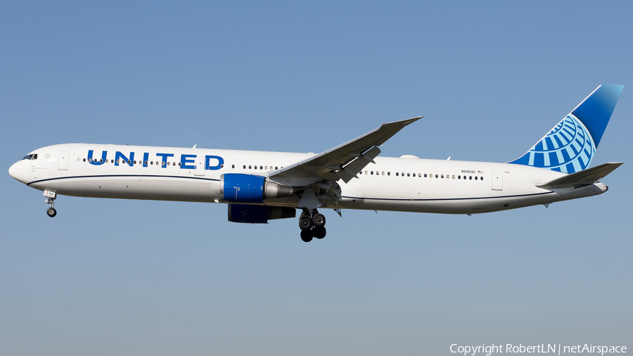 United Airlines Boeing 767-424(ER) (N68061) | Photo 600229