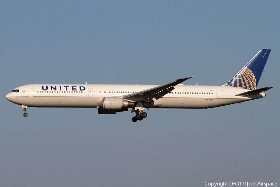 United Airlines Boeing 767-424(ER) (N68061) | Photo 507782