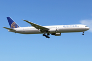 United Airlines Boeing 767-424(ER) (N68061) at  San Juan - Luis Munoz Marin International, Puerto Rico