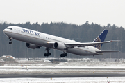 United Airlines Boeing 767-424(ER) (N68061) at  Zurich - Kloten, Switzerland