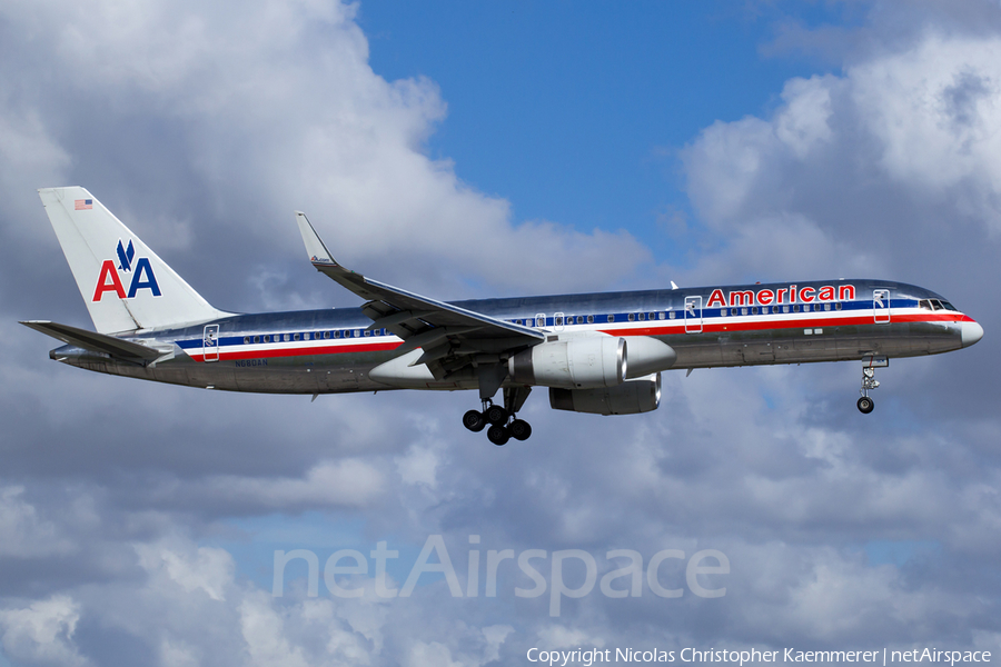 American Airlines Boeing 757-223 (N680AN) | Photo 122268
