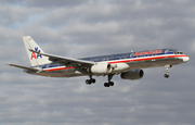 American Airlines Boeing 757-223 (N680AN) at  Miami - International, United States