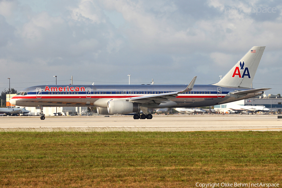 American Airlines Boeing 757-223 (N680AN) | Photo 53832