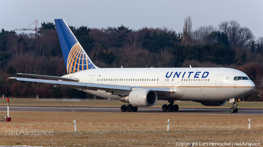 United Airlines Boeing 767-224(ER) (N68159) | Photo 418806