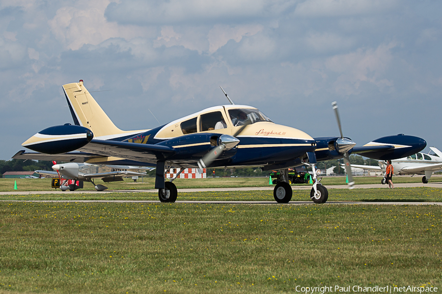 (Private) Cessna 310D (N6817T) | Photo 125653