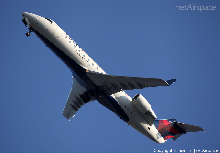 Delta Connection (ExpressJet Airlines) Bombardier CRJ-200ER (N682BR) | Photo 6642