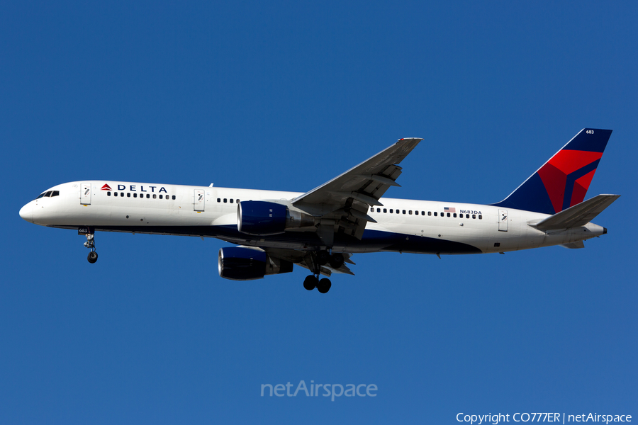 Delta Air Lines Boeing 757-232 (N683DA) | Photo 153121