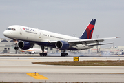 Delta Air Lines Boeing 757-232 (N683DA) at  Miami - International, United States