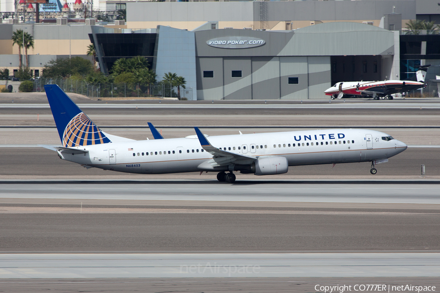 United Airlines Boeing 737-924(ER) (N68453) | Photo 111167