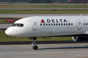 Delta Air Lines Boeing 757-232 (N684DA) at  Atlanta - Hartsfield-Jackson International, United States