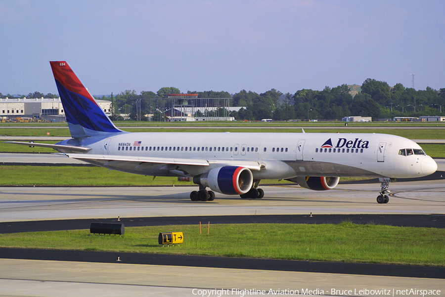 Delta Air Lines Boeing 757-232 (N684DA) | Photo 172103