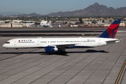 Delta Air Lines Boeing 757-232 (N684DA) at  Phoenix - Sky Harbor, United States