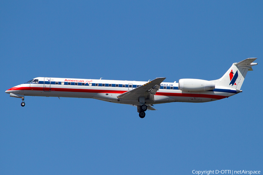 American Eagle Embraer ERJ-145LR (N684JW) | Photo 386273