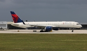 Delta Air Lines Boeing 757-232 (N685DA) at  Ft. Lauderdale - International, United States