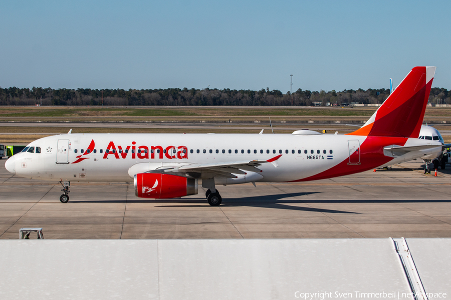 Avianca El Salvador Airbus A320-233 (N685TA) | Photo 500900