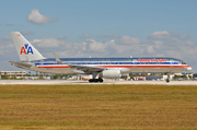 American Airlines Boeing 757-223 (N686AA) at  Miami - International, United States