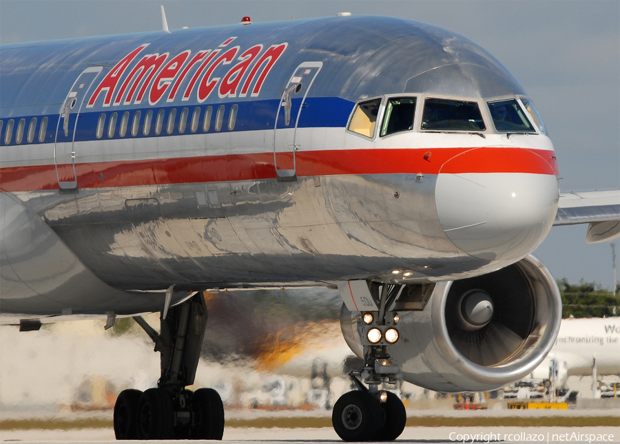 American Airlines Boeing 757-223 (N686AA) | Photo 8649