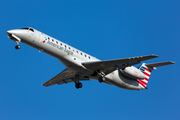 American Eagle (Envoy) Embraer ERJ-145LR (N686AE) at  Dallas/Ft. Worth - International, United States