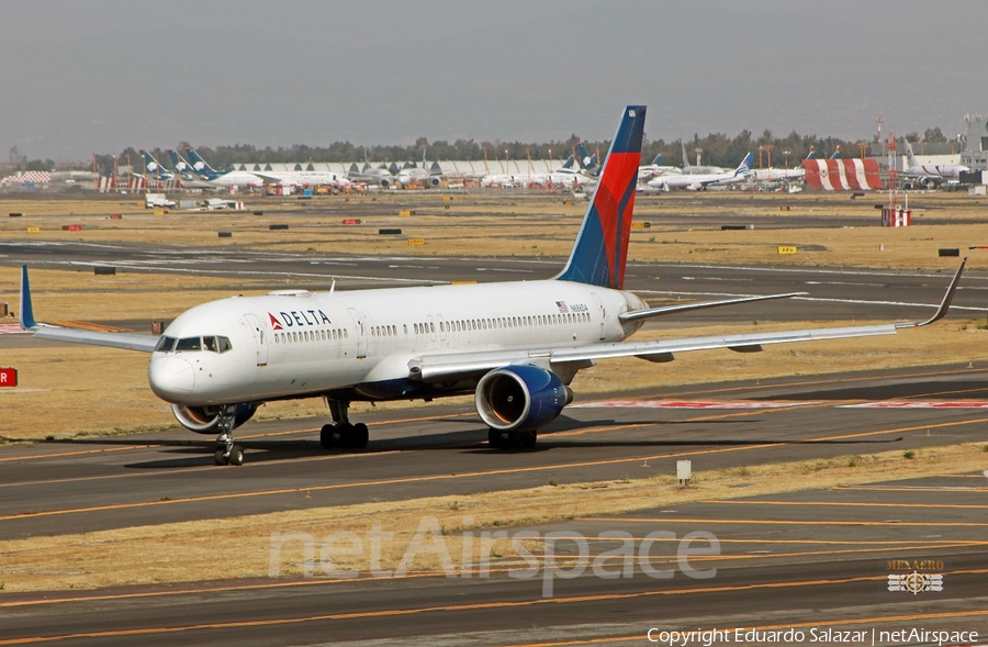 Delta Air Lines Boeing 757-232 (N686DA) | Photo 516372