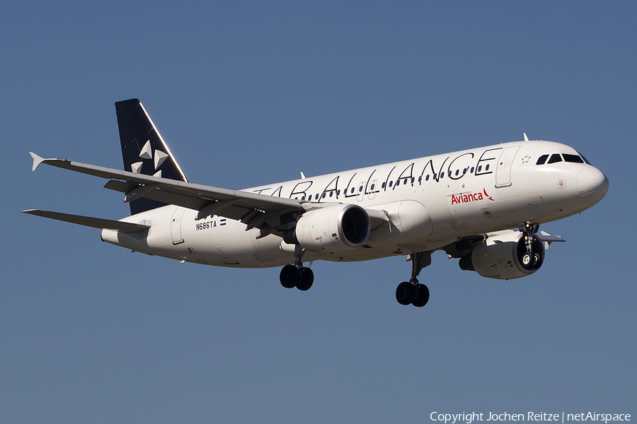 Avianca El Salvador Airbus A320-214 (N686TA) | Photo 112689