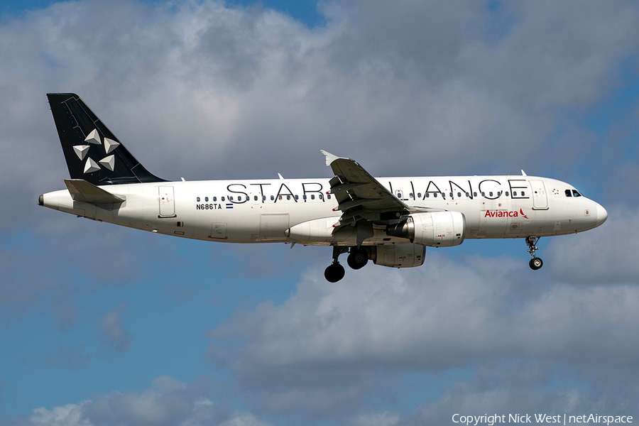 Avianca El Salvador Airbus A320-214 (N686TA) | Photo 368928