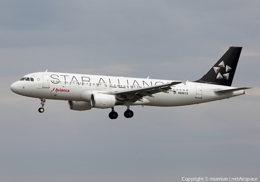 TACA International Airlines Airbus A320-214 (N686TA) | Photo 37706