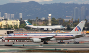 American Airlines Boeing 757-223 (N687AA) at  Los Angeles - International, United States