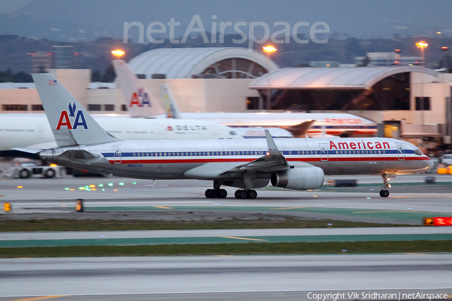 American Airlines Boeing 757-223 (N687AA) | Photo 19197