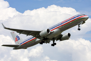 American Airlines Boeing 757-223 (N687AA) at  San Jose - Juan Santamaria International, Costa Rica
