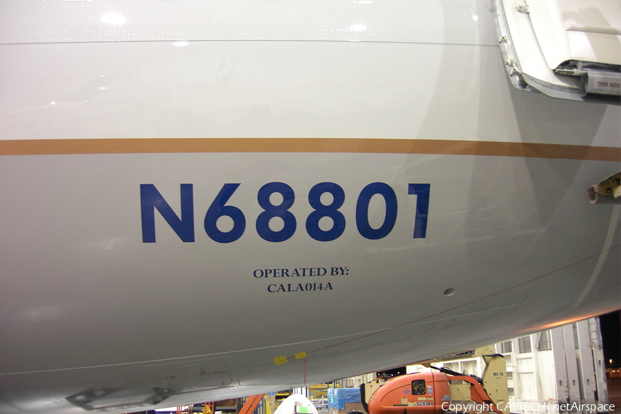 United Airlines Boeing 737-924(ER) (N68801) | Photo 29838