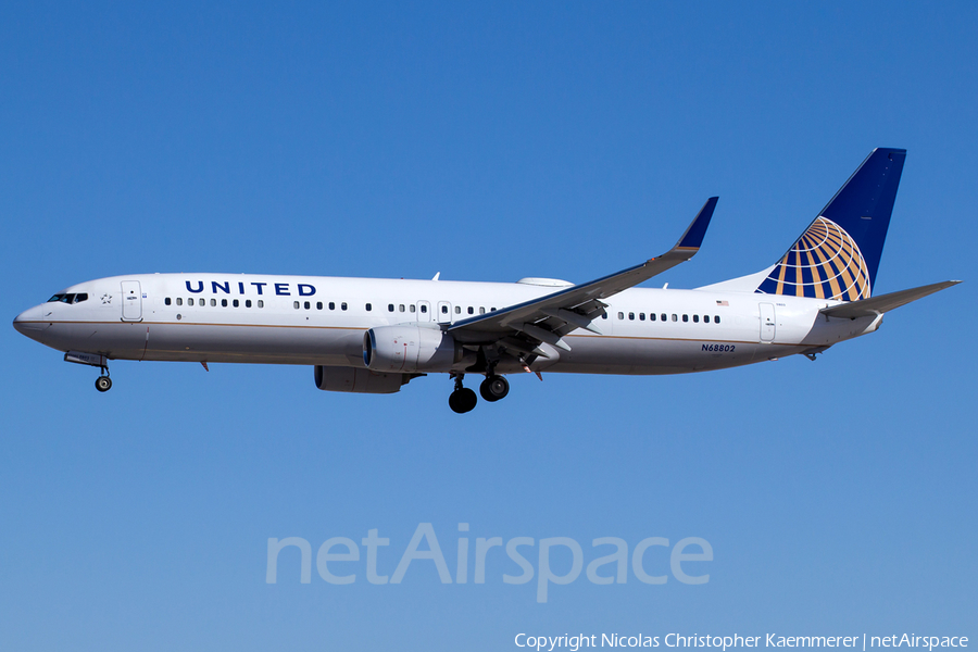 United Airlines Boeing 737-924(ER) (N68802) | Photo 127300
