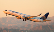 United Airlines Boeing 737-924(ER) (N68805) at  Los Angeles - International, United States