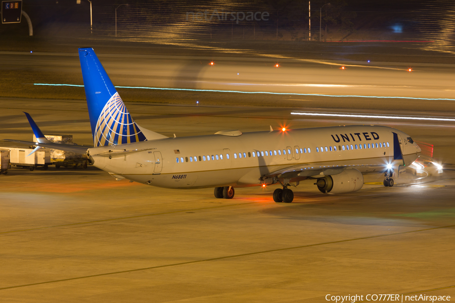 United Airlines Boeing 737-924(ER) (N68811) | Photo 89622