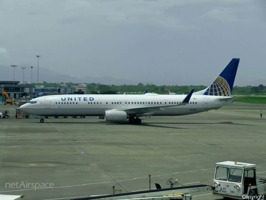 United Airlines Boeing 737-924(ER) (N68811) | Photo 55119