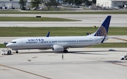 United Airlines Boeing 737-924(ER) (N68817) at  Ft. Lauderdale - International, United States