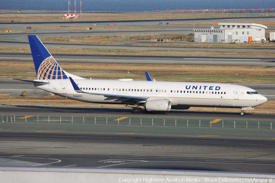 United Airlines Boeing 737-924(ER) (N68822) | Photo 80594
