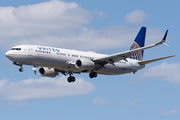 United Airlines Boeing 737-924(ER) (N68823) at  Newark - Liberty International, United States